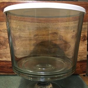 Pampered Chef trifle bowl